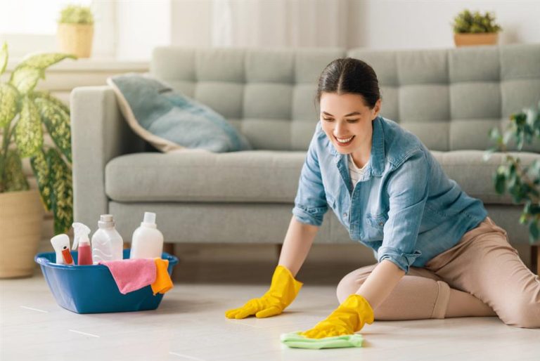 10 Tips for Hiring a House Cleaning Service