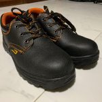 Buy safety shoes