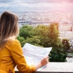 Solo-travel_girl_map